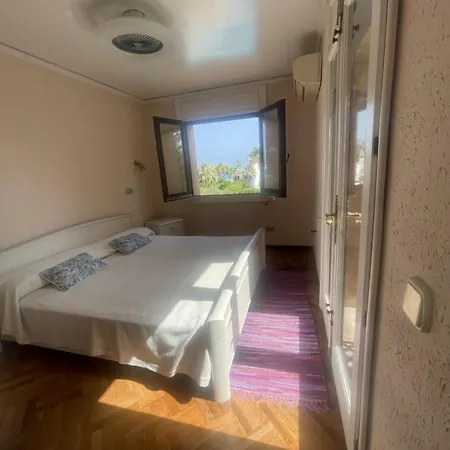 Marina Apartment *